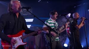 Weezer se juntou ao Tears for Fears para versão ao vivo de ‘Everybody Wants to Rule the World’