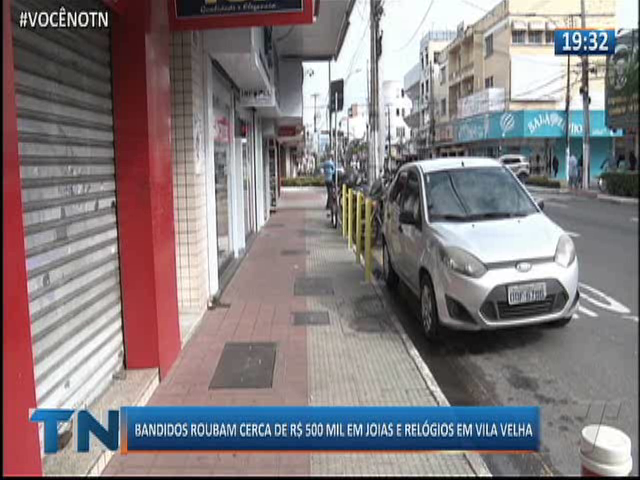 Bandidos roubam cerca de R$ 500 mil em joias e relógios em Vila Velha