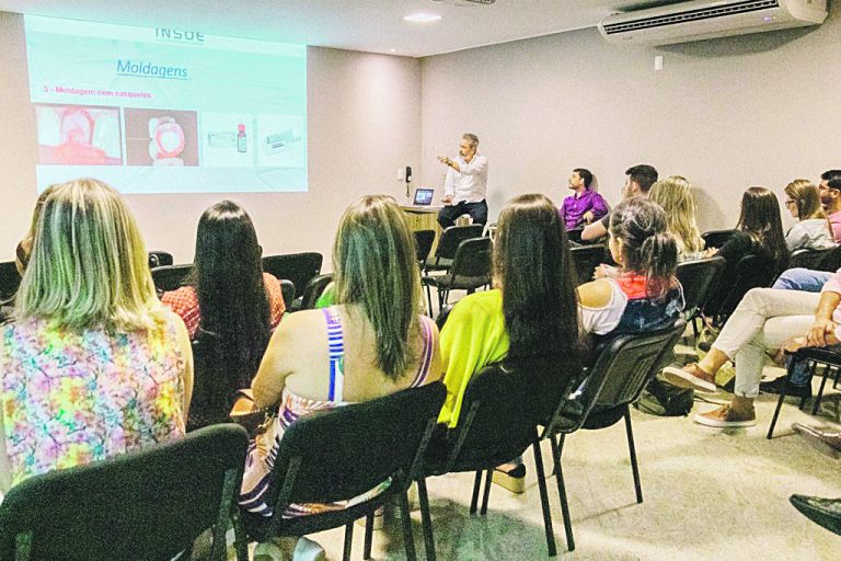 Cursos para dentistas investirem na carreira