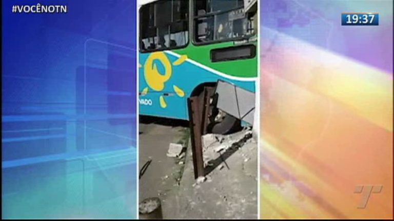 Empresa responsável por ônibus que invadiu casa em Cariacica, vai pagar pelos prejuízos