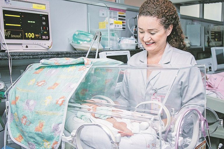 Atendimento especial para o bebê e a família