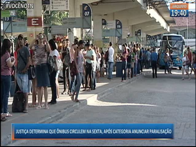 Justiça determina que ônibus circulem na sexta, após categoria anunciar paralisação
