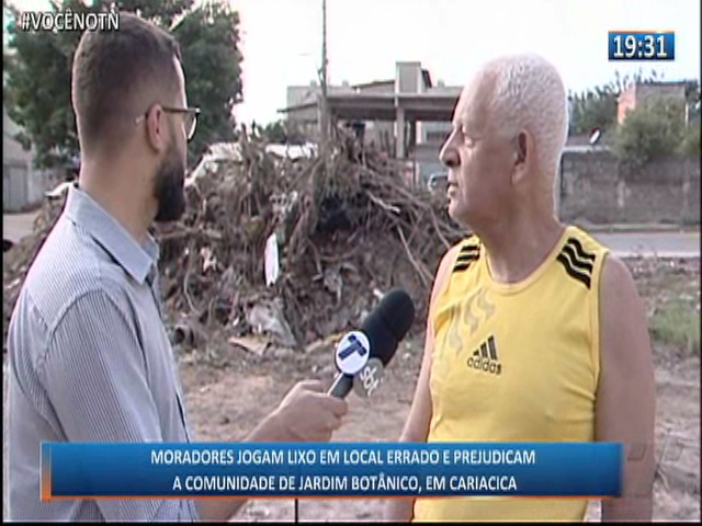 Moradores jogam lixo em local errado e prejudicam a comunidade de Jardim Botânico, em Cariacica