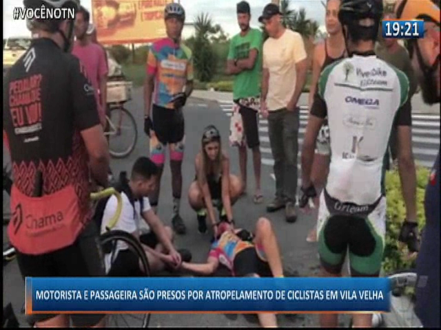 Motorista e passageira são presos por atropelamento de ciclistas em Vila Velha