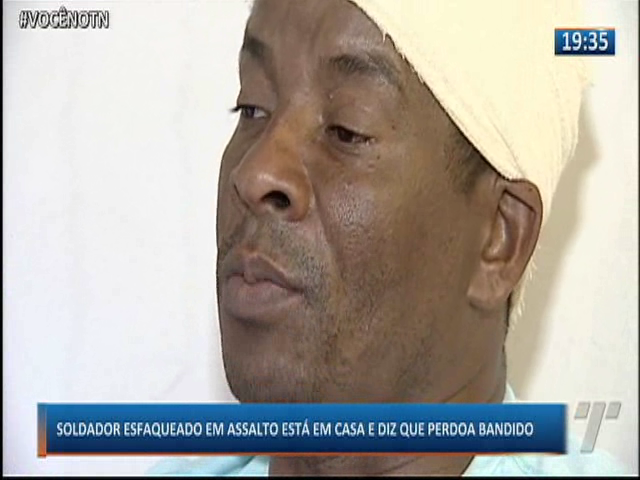 Soldador esfaqueado em assalto está em casa e diz que perdoa bandido
