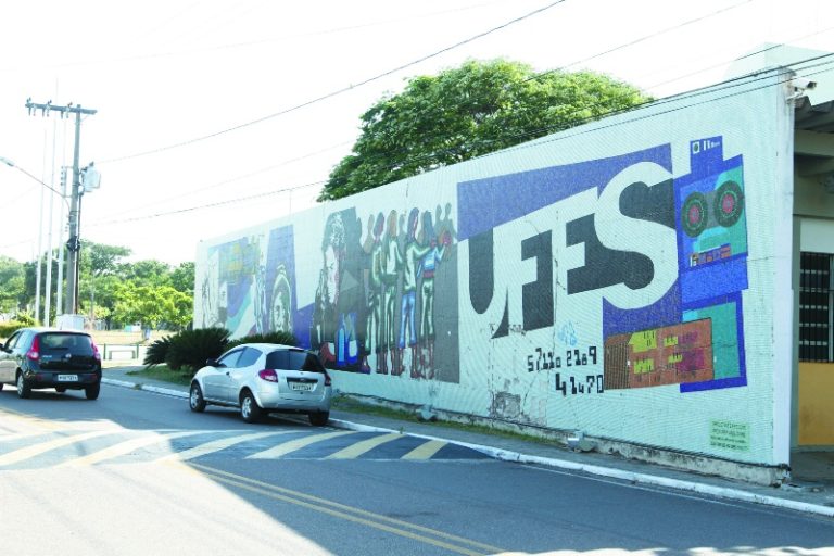 Ufes e Ifes lançam novas seleções para professores
