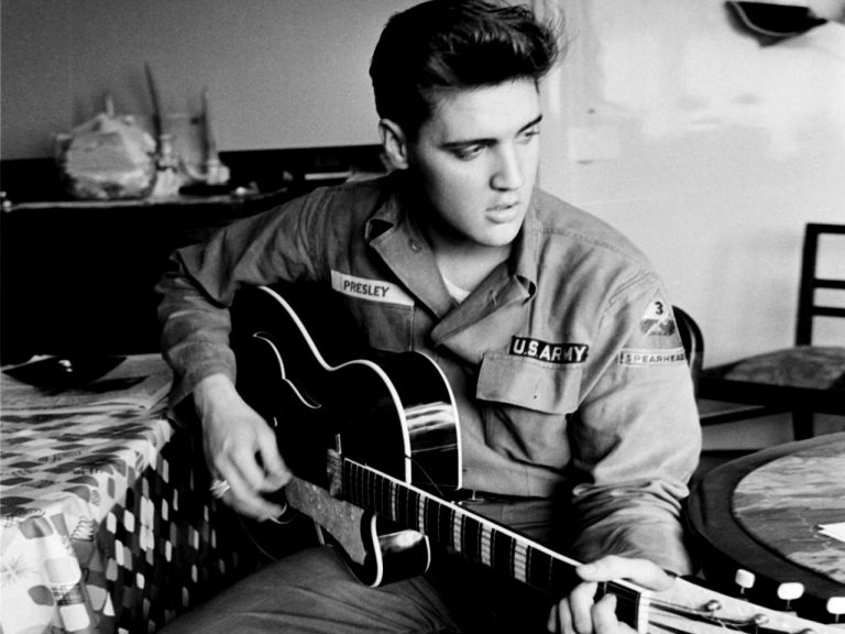 Cinco atores já estão cotados para um novo longa-metragem da vida de Elvis Presley