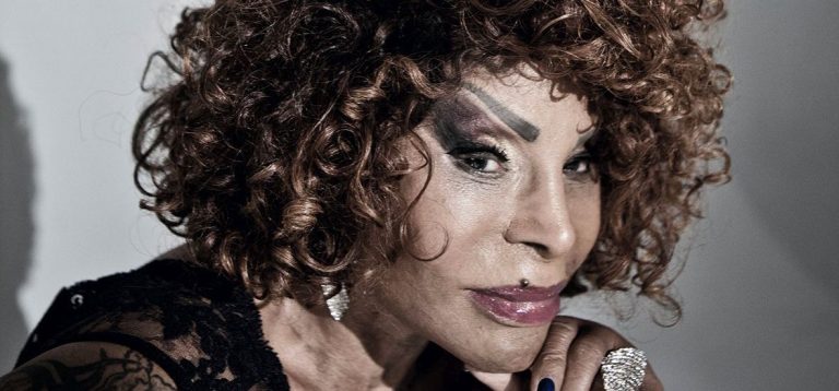 Aos 89 anos em pleno vapor na turnê ‘Deus é mulher’, Elza Soares lançará ‘Planeta fome’