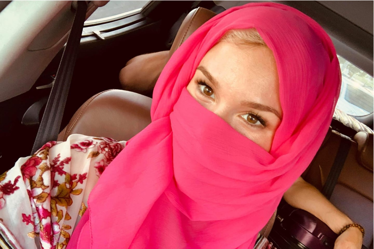 Cantora Joss Stone foi detida, deportada e entrou para a ‘lista negra’ do Irã