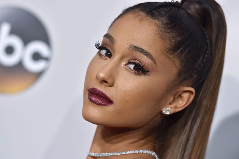 Ariana Grande e Taylor Swift lideram as indicações para o VMA 2019. Confira lista completa