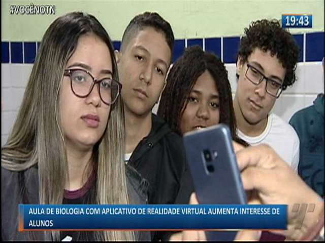 Aula de Biologia com aplicativo de realidade virtual aumenta interesse de alunos!