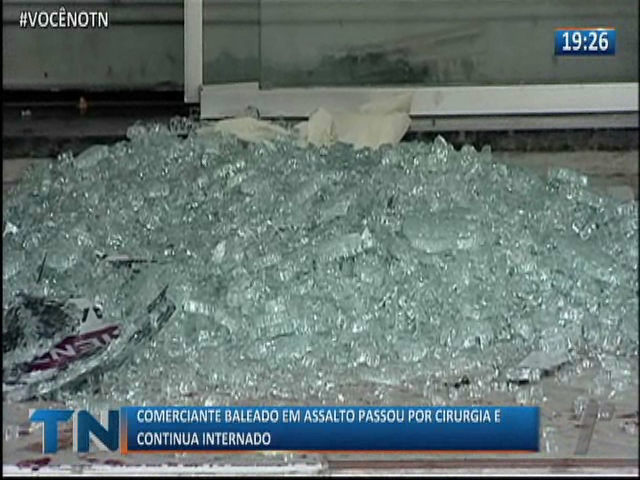 Comerciante baleado em assalto passou por cirurgia e continua internado