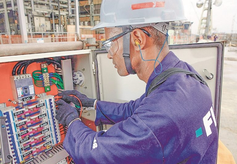Semana começa com 645 empregos na Grande Vitória