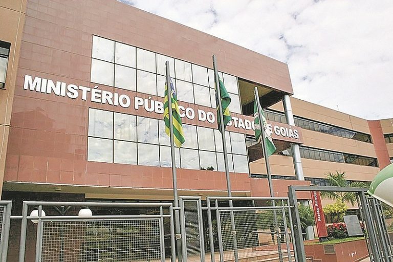 Salário de R$ 28 mil para promotor de Justiça em Goiás