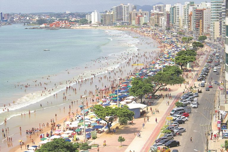 Guarapari abre vagas na Educação