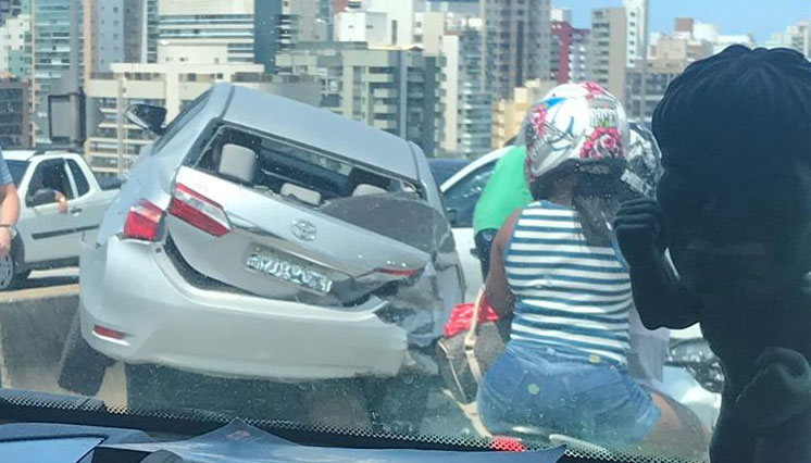 Acidente na Terceira Ponte provoca congestionamentos em Vitória e Vila Velha