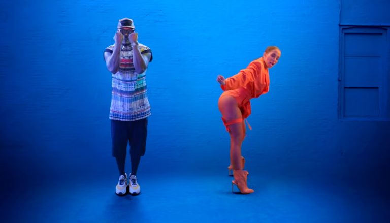 Anitta lança clipe com Black Eyed Peas: “eXplosion”