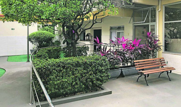 Atendimento especializado para idosos