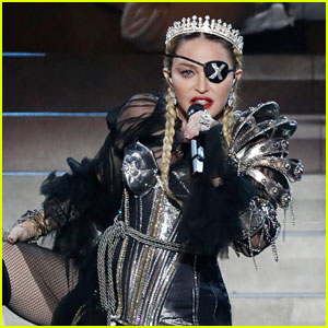 Na abertura da turnê Madame X, Madonna deixou de fora música com Anitta