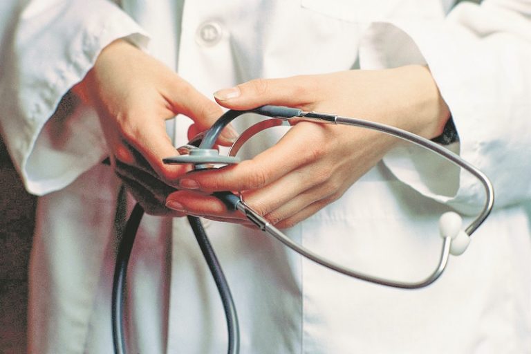 65 mil brasileiros se aventuram para cursar Medicina em países vizinhos