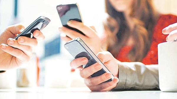 Operadora de celular é processada por possível vazamento de dados dos clientes