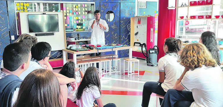 Aposta na educação integral