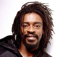 Comemorando 21 anos de carreira, Seu Jorge será atração principal do Bar Brahma