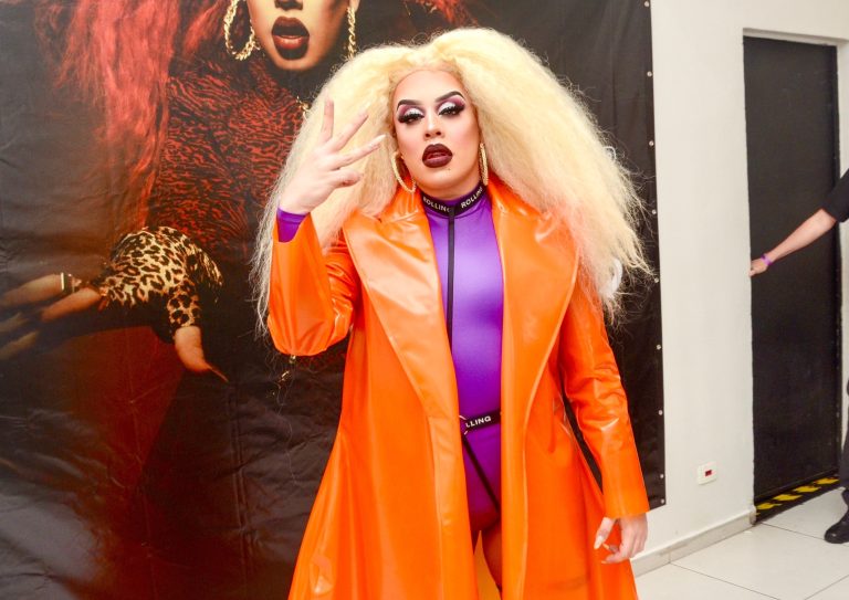 Gloria Groove se une a Post Malone e Cardi B. e terá música no jogo ‘Need for Speed’