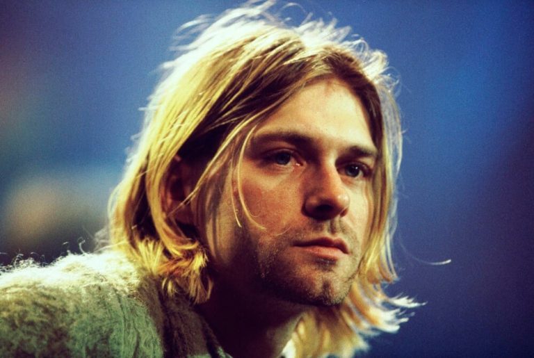 Casaco icônico de Kurt Cobain, ex-vocalista do Nirvana foi à leilão milionário