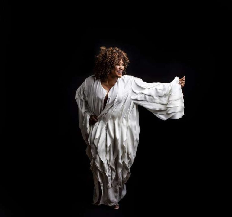 Álbum ‘Autêntica’ marca retorno da baiana Margareth Menezes após 11 anos