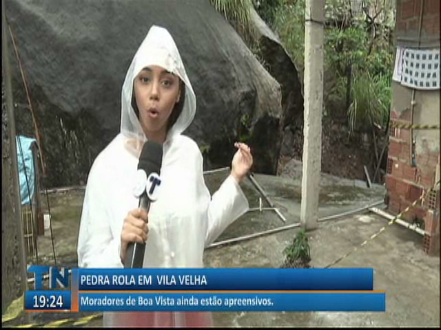 Pedra rola em Vila Velha e moradores de Boa Vista estão apreensivos