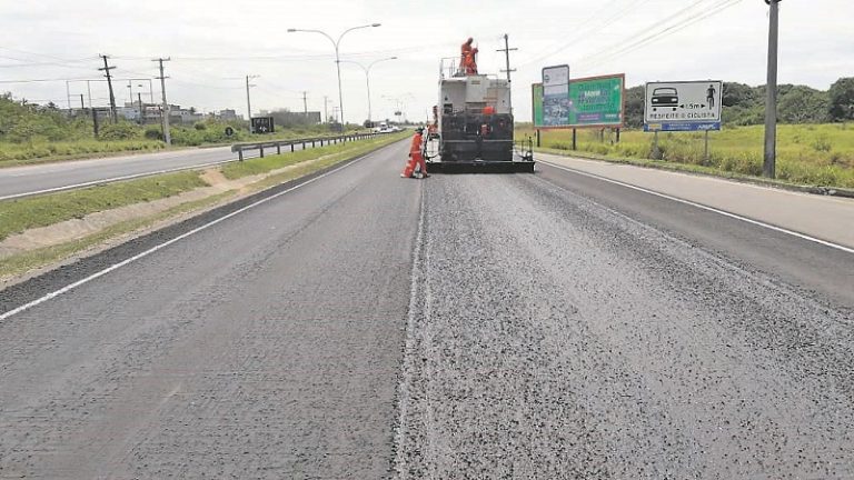 Rodovia pronta para o verão