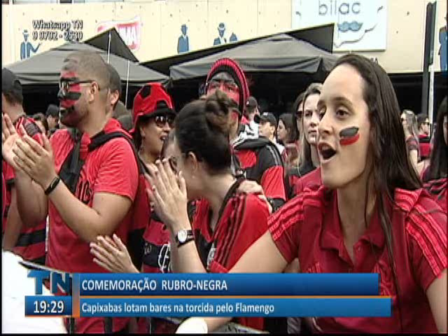 Capixabas lotam bares na torcida pelo Flamengo