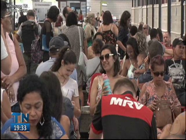 Rodoviária de Vitória ficou movimentada o dia inteiro durante o feriadão de Natal