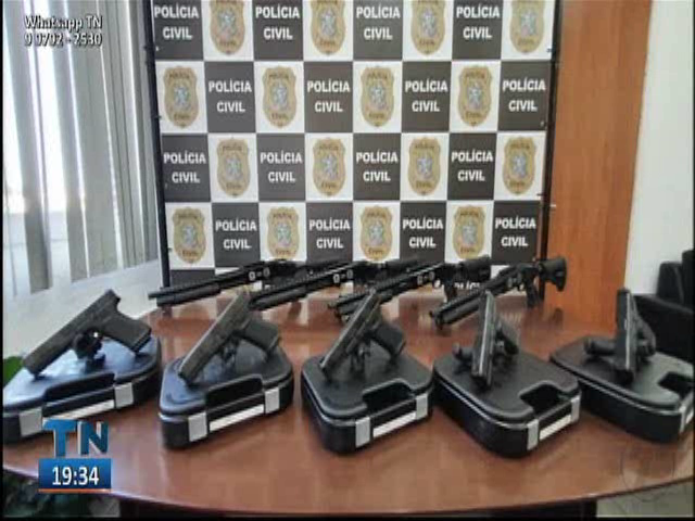 Polícia Civil recebe mais de mil pistolas e espingardas do mesmo modelo usado pelo FBI