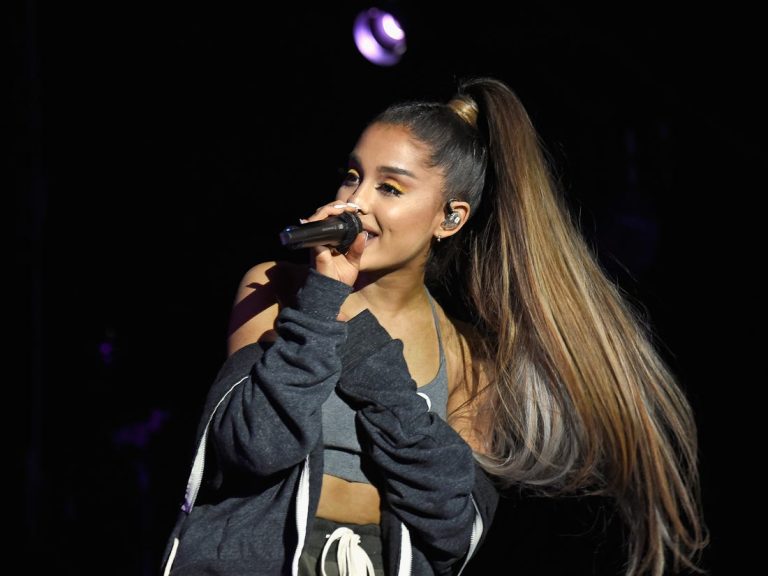 ‘k bye for now’ de Ariana Grande é o primeiro álbum ao vivo da Sweetener Tour