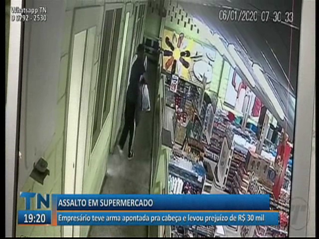 Empresário teve arma apontada pra cabeça e levou prejuízo de R$ 30 mil em assalto