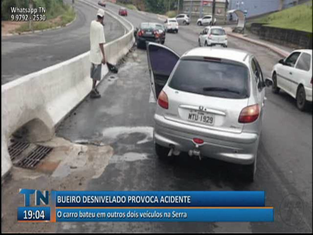 Bueiro desnivelado provoca acidentes