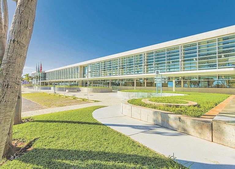 União abre vagas com salário de R$ 33 mil