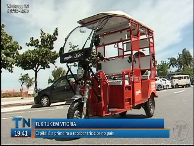 Tuk Tuk: Vitória é a primeira a receber triciclos no país