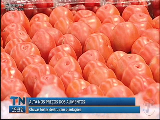 Preço dos alimentos aumenta devido à destruição que a chuva causou em muitas plantações