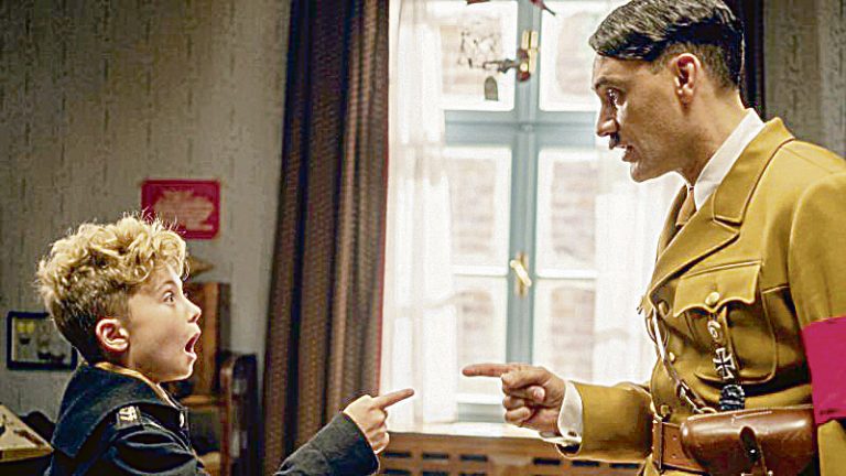 Depois dos risos com Thor, é a vez de Hitler