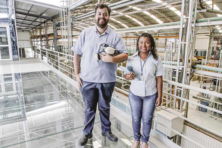 Empresas abrem 1.120 vagas de estágio com bolsa de até R$ 1.500