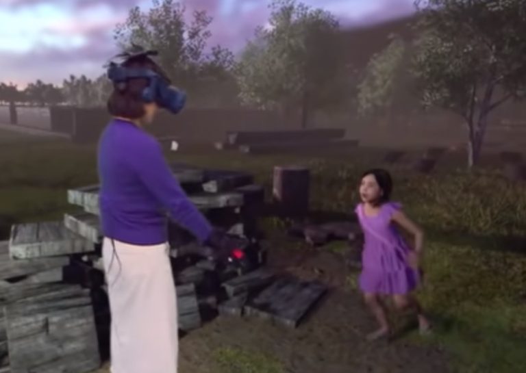 VÍDEO | Realidade virtual permite que mães “reencontrem” filhos que já morreram