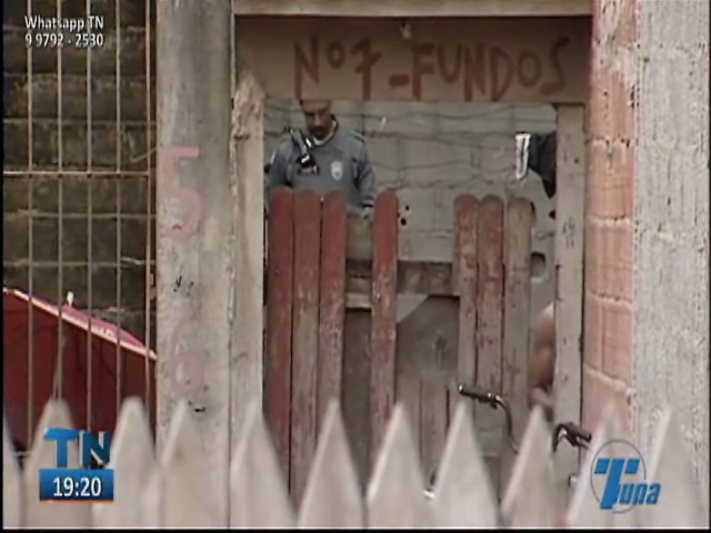 Recém nascido é encontrado morto no terraço de casa