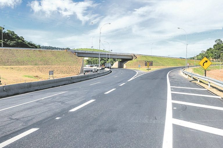Novo viaduto do trevo de Viana será liberado nesta sexta-feira