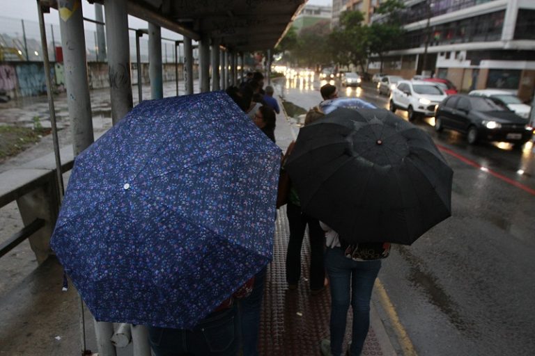 Chuva deve voltar a atingir regiões do ES neste domingo