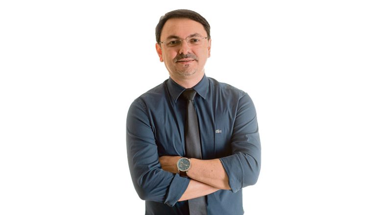 ROSSANDRO KLINJEY | “Esforço pode valer mais que dom”