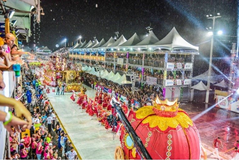 Carnaval de Vitória com chuva e muito calor: confira a previsão