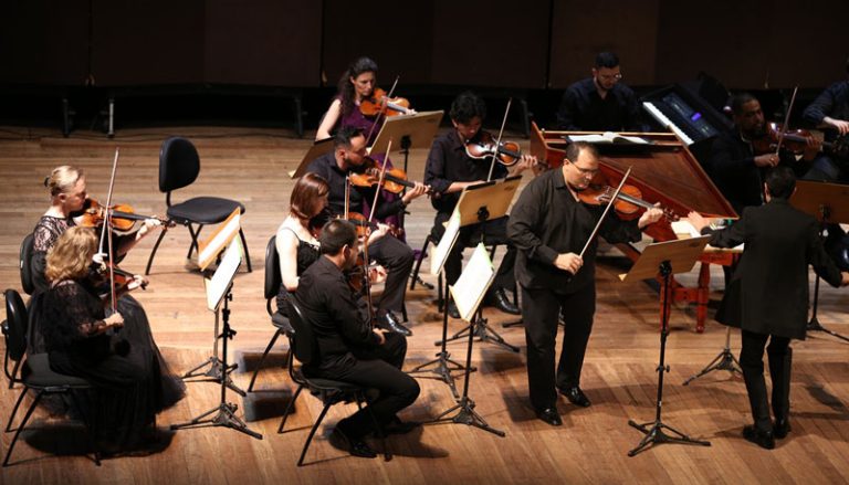 VÍDEO | Contra o coronavírus, orquestra ensina a lavar as mãos ao som de Mozart